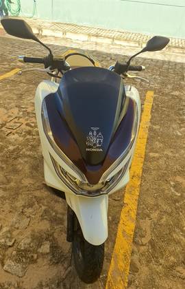 HONDA PCX DLX HONDA PCX DLX